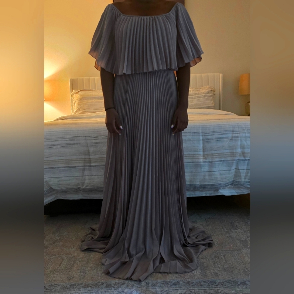 Off the Shoulder Pleated Maxi Dress